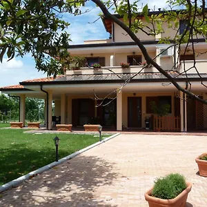 villa-patrizia-san-canzian-dlsonzo.hotelslidodijesolo.com/